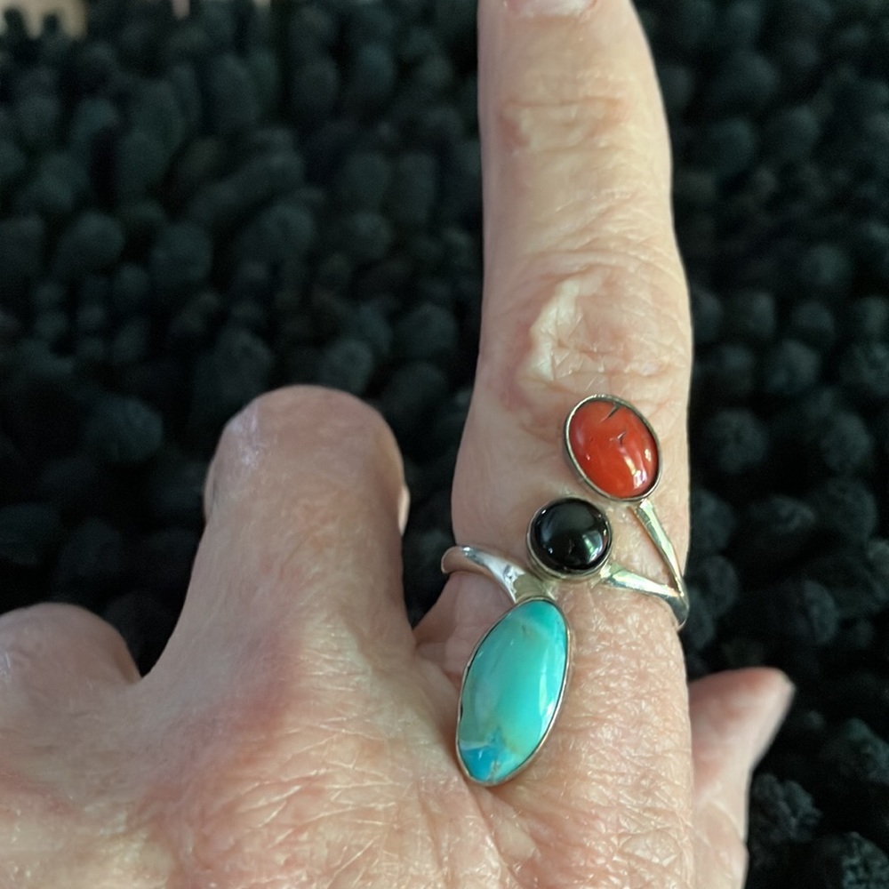 Sterling Silver Turquoise, Onyx and Coral Ring Sz 8.5